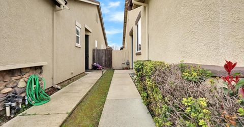 7418 Sun Reign Ln, Sacramento, CA 95823 Photo