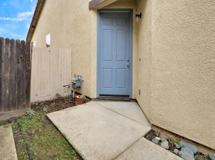 7418 Sun Reign Ln, Sacramento, CA 95823 Photo