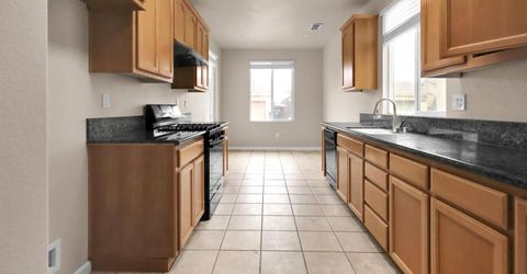 7418 Sun Reign Ln, Sacramento, CA 95823 Photo
