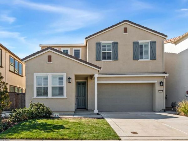 5649 Harveston Way, Sacramento, CA 95835