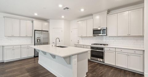 5649 Harveston Way, Sacramento, CA 95835 Photo