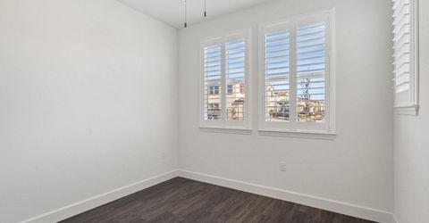 5649 Harveston Way, Sacramento, CA 95835 Photo