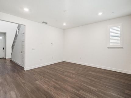 5649 Harveston Way, Sacramento, CA 95835 Photo