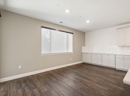 5649 Harveston Way, Sacramento, CA 95835 Photo