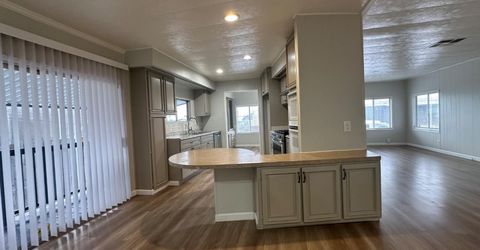 3450 Happy Way #182, Sacramento, CA 95823 Photo