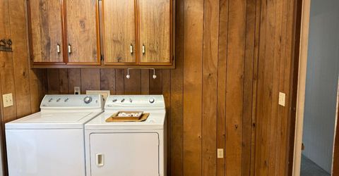 9 Pina, Sacramento, CA 95828 Photo