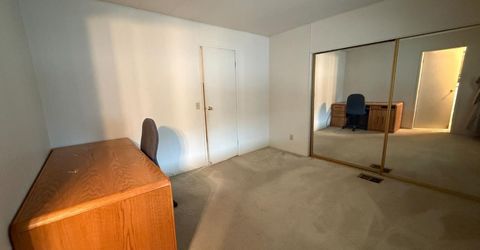 9 Pina, Sacramento, CA 95828 Photo