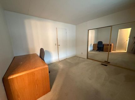 9 Pina, Sacramento, CA 95828 Photo