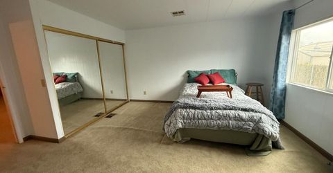 9 Pina, Sacramento, CA 95828 Photo