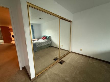 9 Pina, Sacramento, CA 95828 Photo