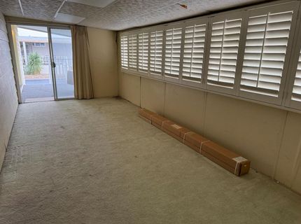 9 Pina, Sacramento, CA 95828 Photo