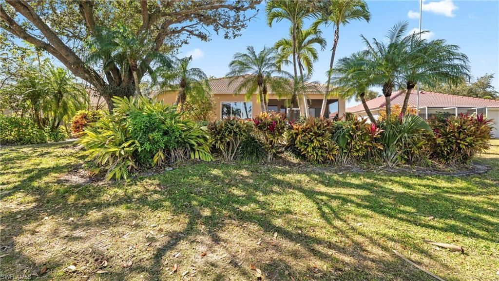 2237 Heritage Greens Dr, Naples, FL 34119 Photo