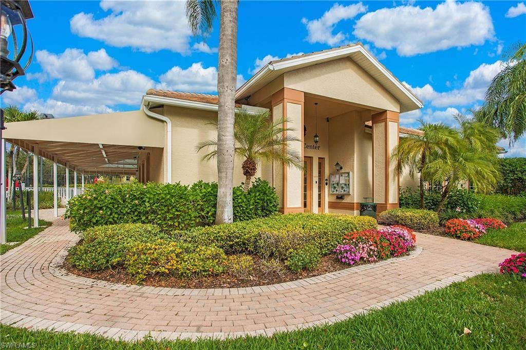 2237 Heritage Greens Dr, Naples, FL 34119 Photo