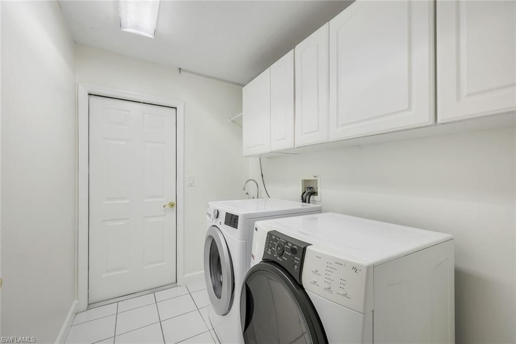 2237 Heritage Greens Dr, Naples, FL 34119 Photo