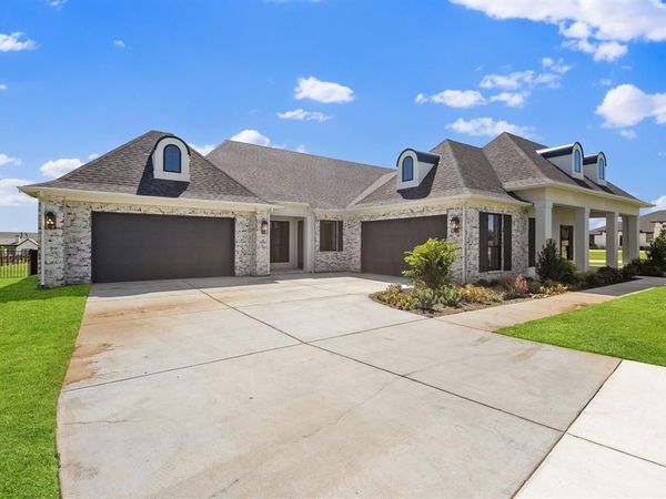 3333 Bridgegate Avenue, Northlake, TX 76247