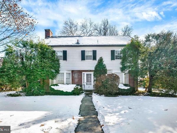 1318 READING BOULEVARD, WYOMISSING, PA 19610