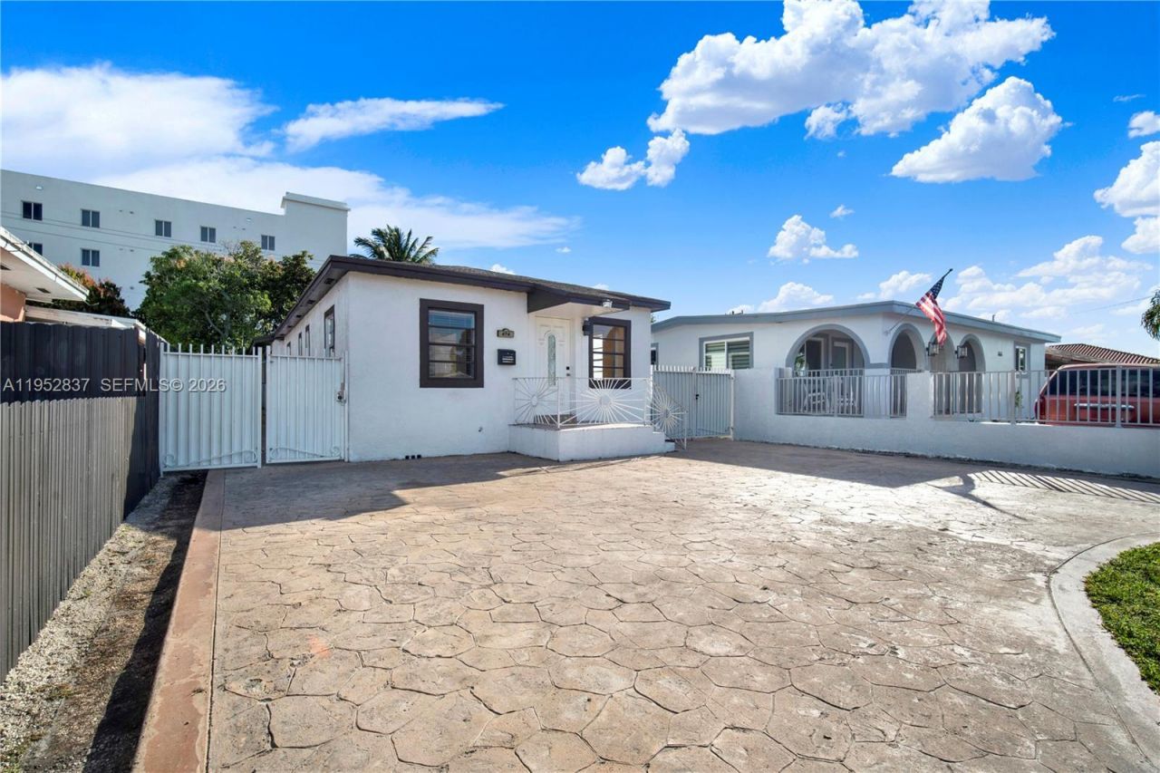 474 E 10th St, Hialeah, FL 33010 Photo