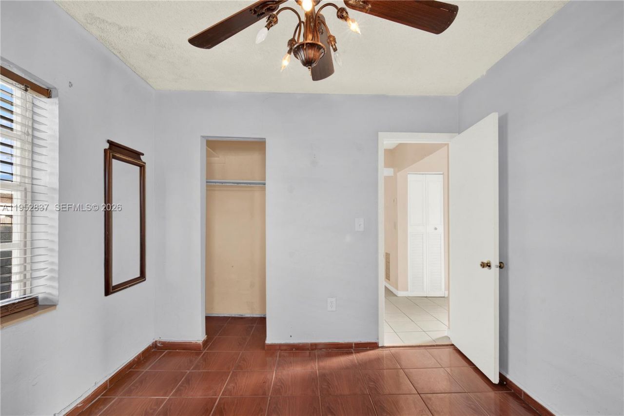 474 E 10th St, Hialeah, FL 33010 Photo