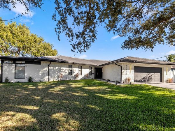 3910 NE 27th Ter, Lighthouse Point, FL 33064
