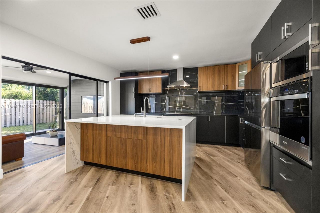 3910 NE 27th Ter, Lighthouse Point, FL 33064 Photo