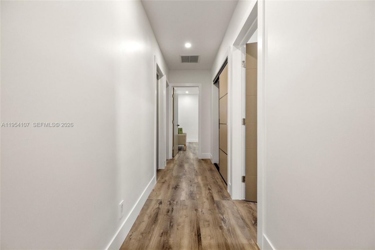 3910 NE 27th Ter, Lighthouse Point, FL 33064 Photo