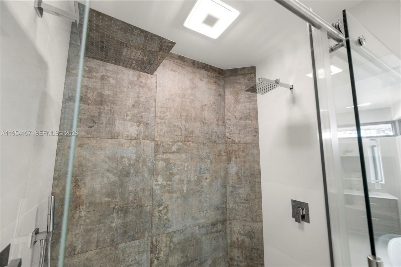 3910 NE 27th Ter, Lighthouse Point, FL 33064 Photo