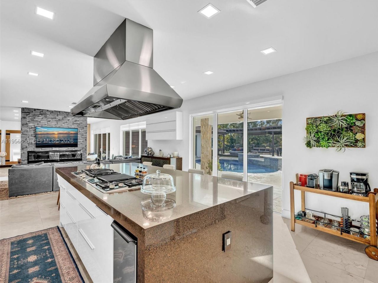 16380 Paddock Ln , Weston, FL 33326 Photo