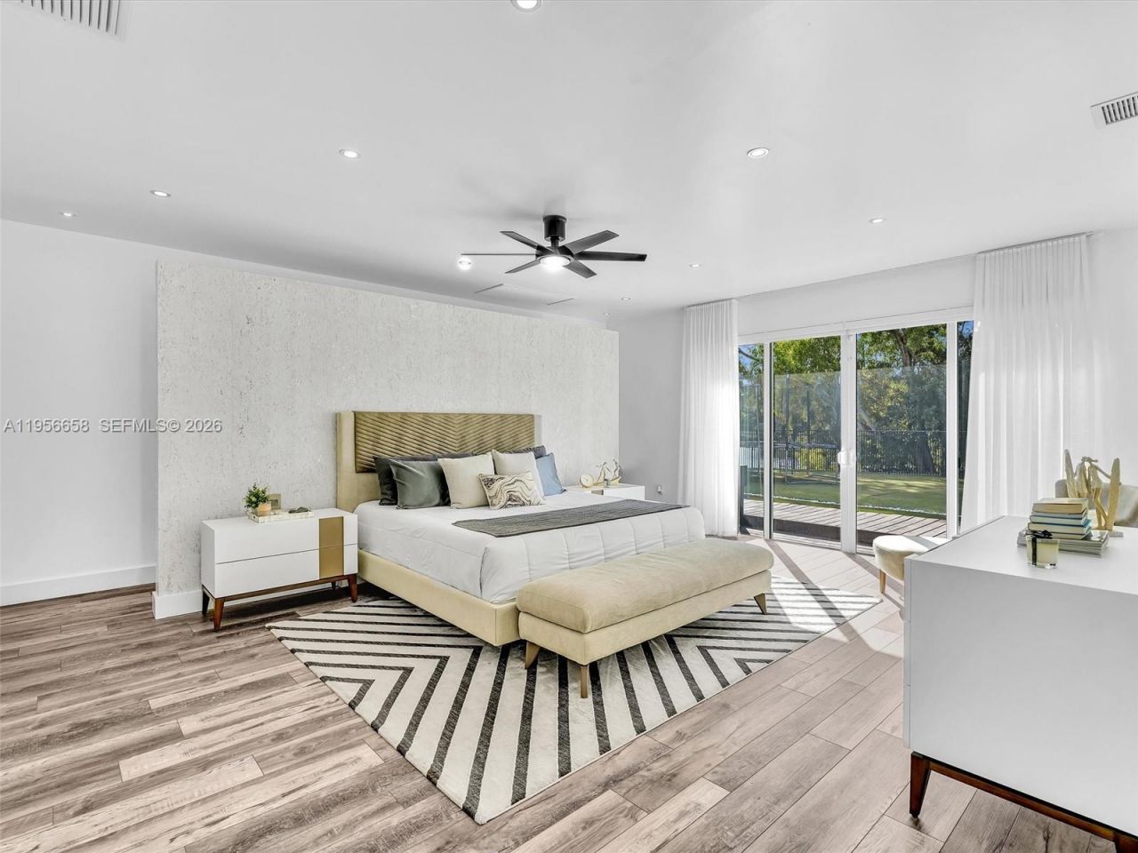 16380 Paddock Ln , Weston, FL 33326 Photo