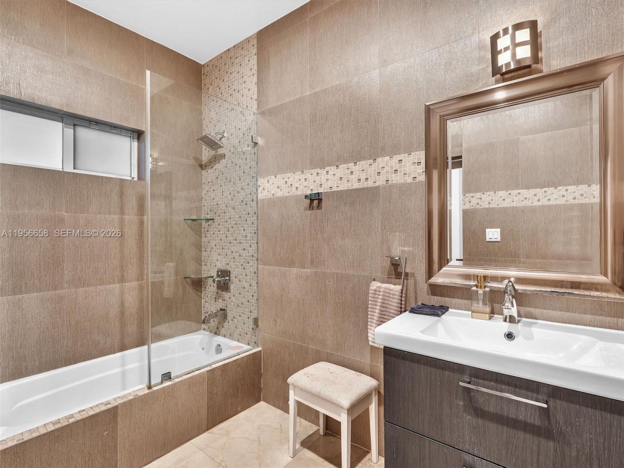 16380 Paddock Ln , Weston, FL 33326 Photo