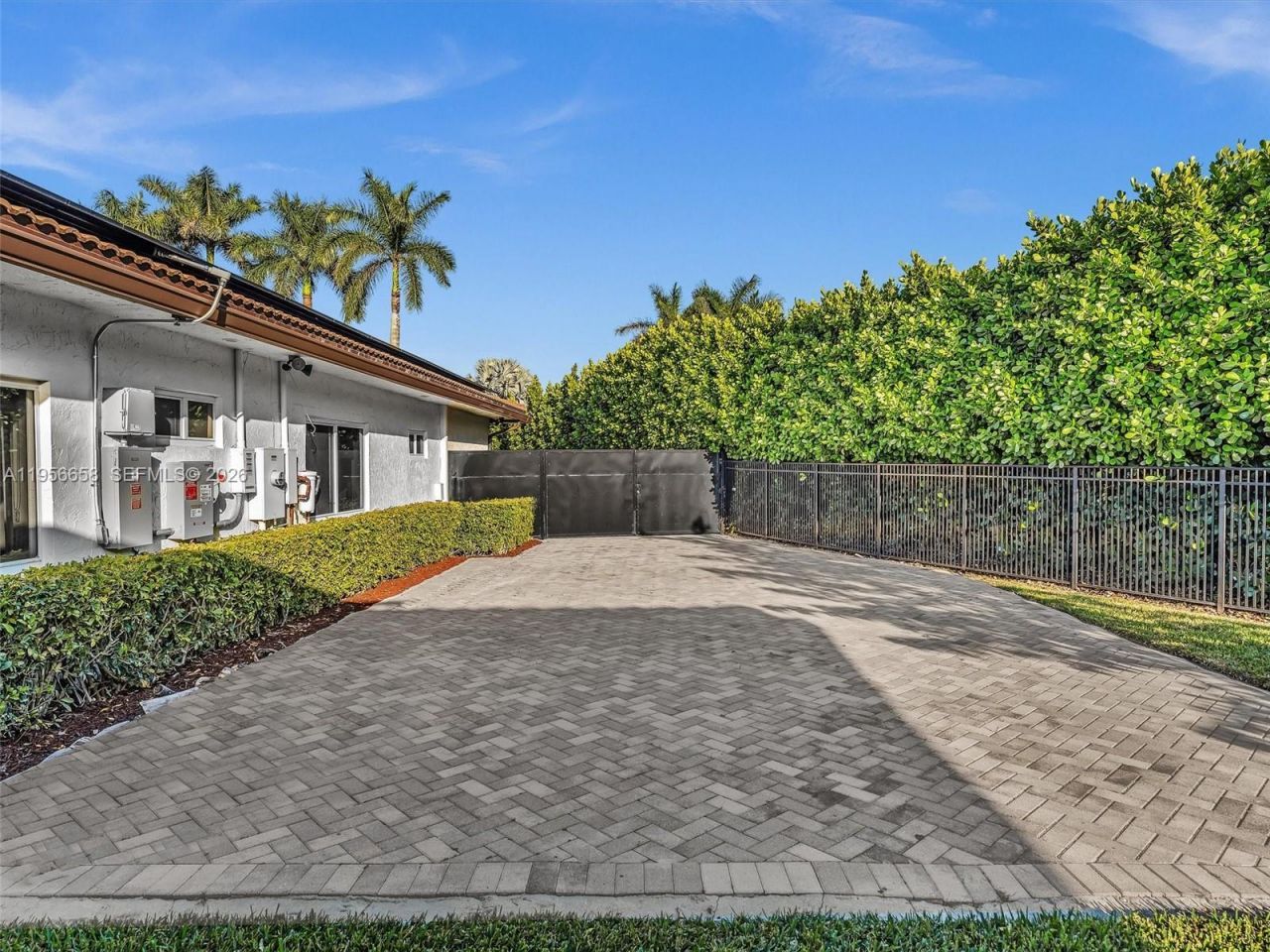 16380 Paddock Ln , Weston, FL 33326 Photo