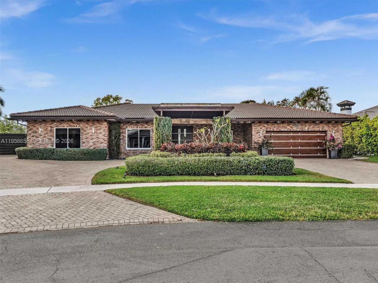 16380 Paddock Ln , Weston, FL 33326 Photo