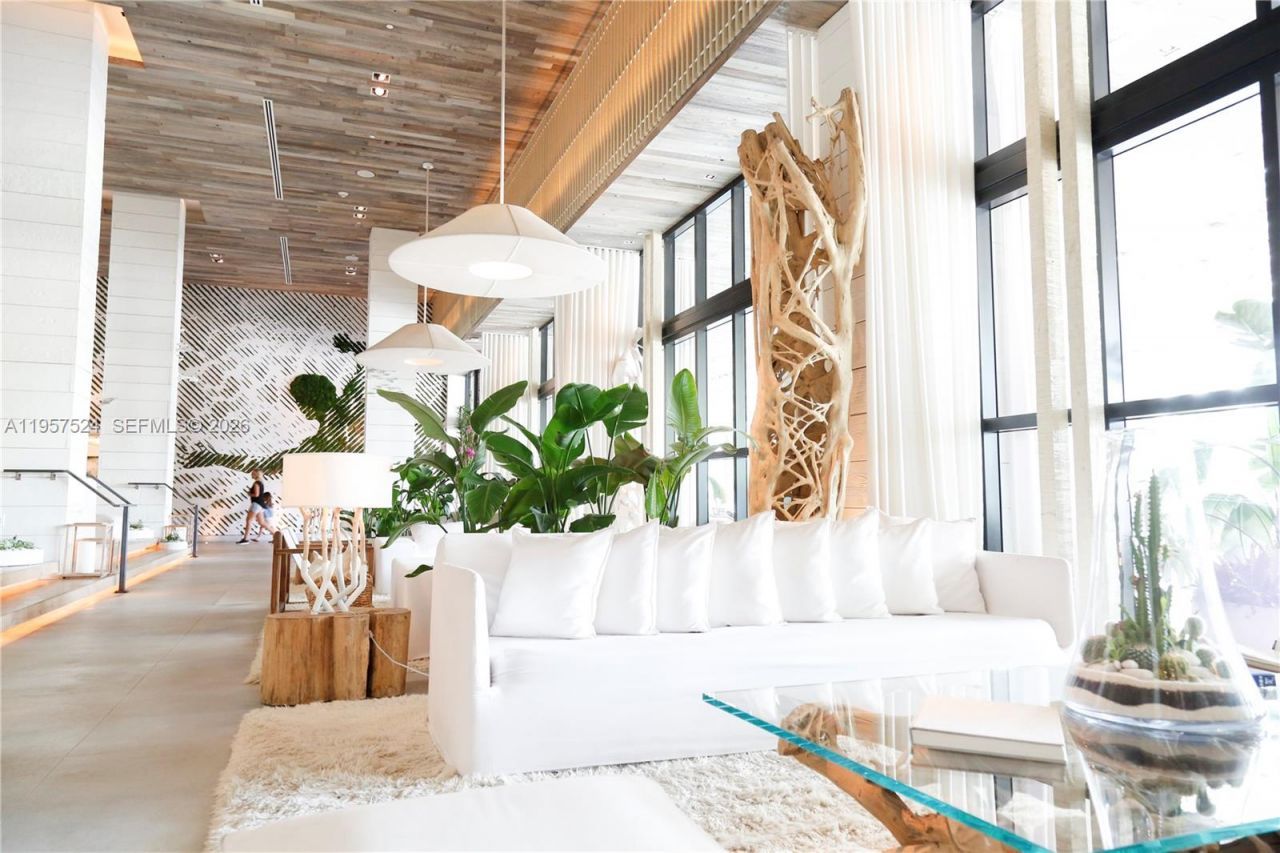 2301 Collins Ave, Unit 1234, Miami Beach, FL 33139 Photo