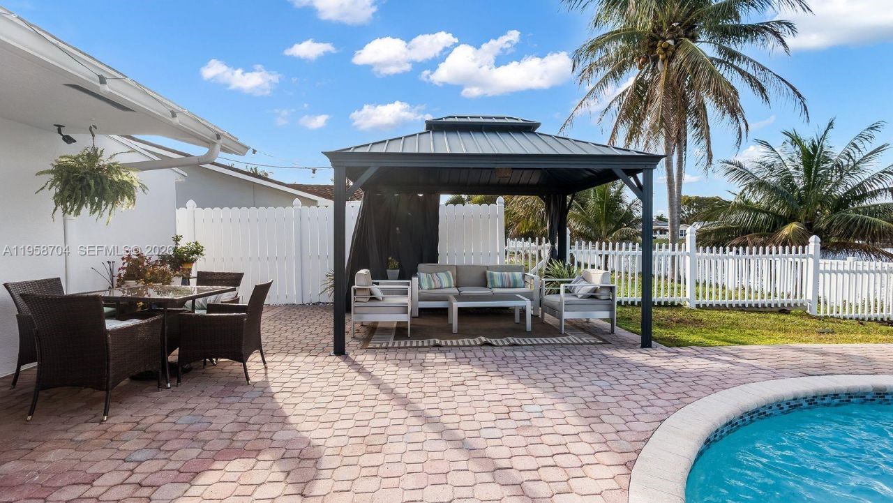 3371 NW 67th St, Fort Lauderdale, FL 33309 Photo