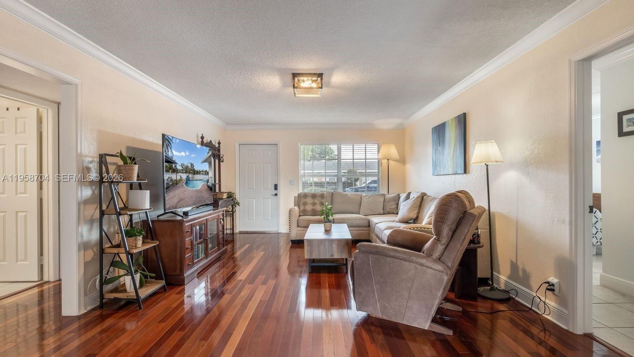 3371 NW 67th St, Fort Lauderdale, FL 33309 Photo