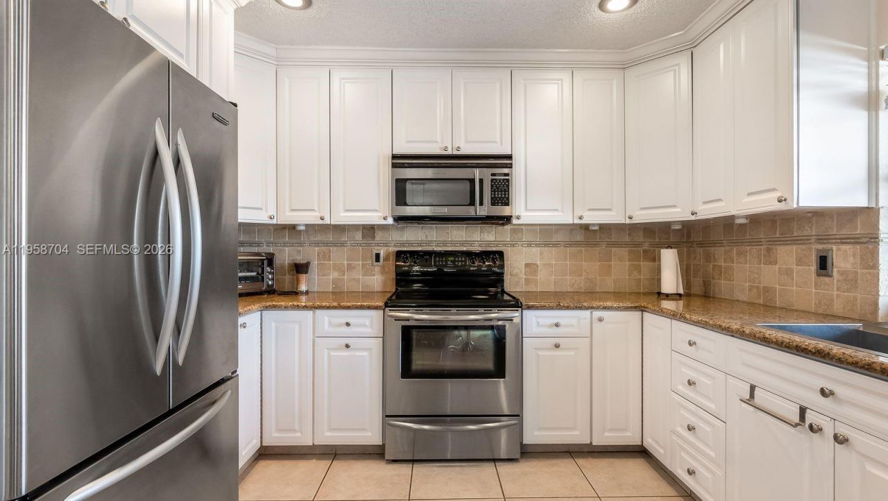 3371 NW 67th St, Fort Lauderdale, FL 33309 Photo