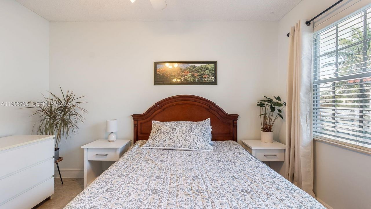 3371 NW 67th St, Fort Lauderdale, FL 33309 Photo