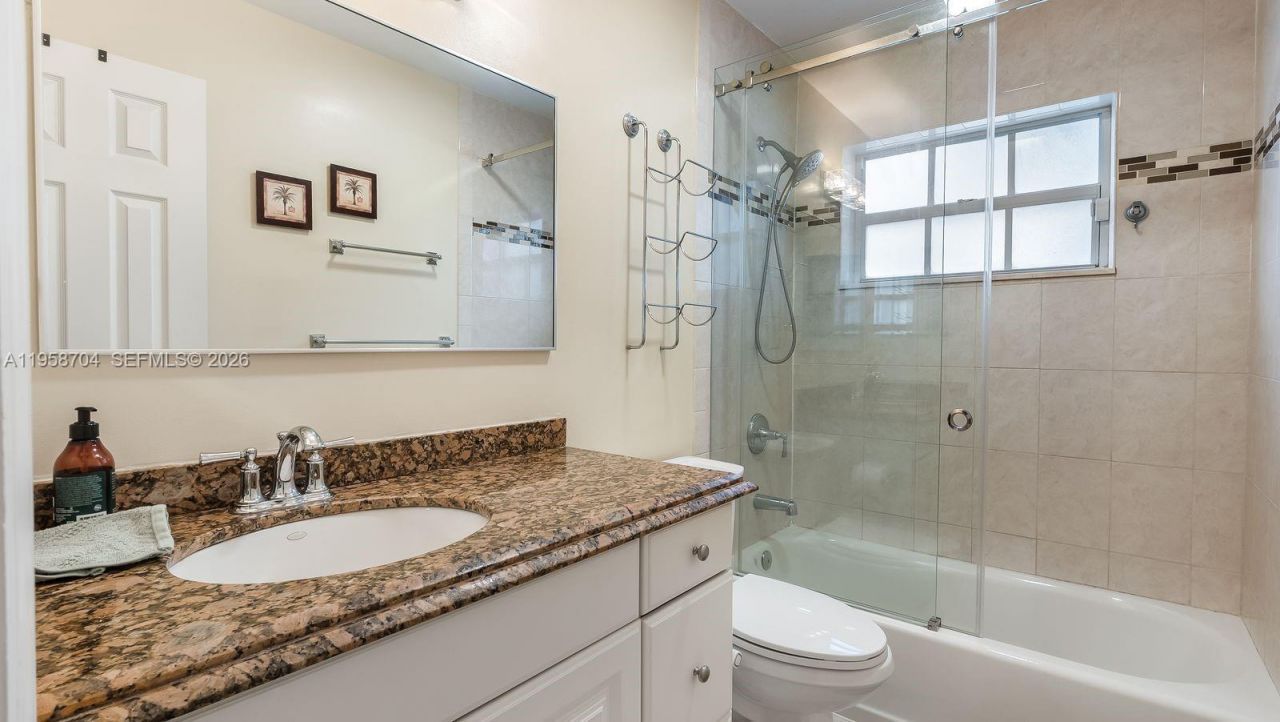 3371 NW 67th St, Fort Lauderdale, FL 33309 Photo