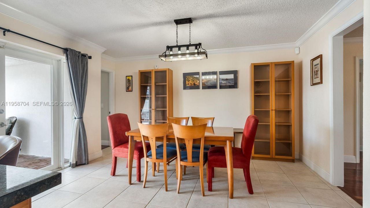 3371 NW 67th St, Fort Lauderdale, FL 33309 Photo