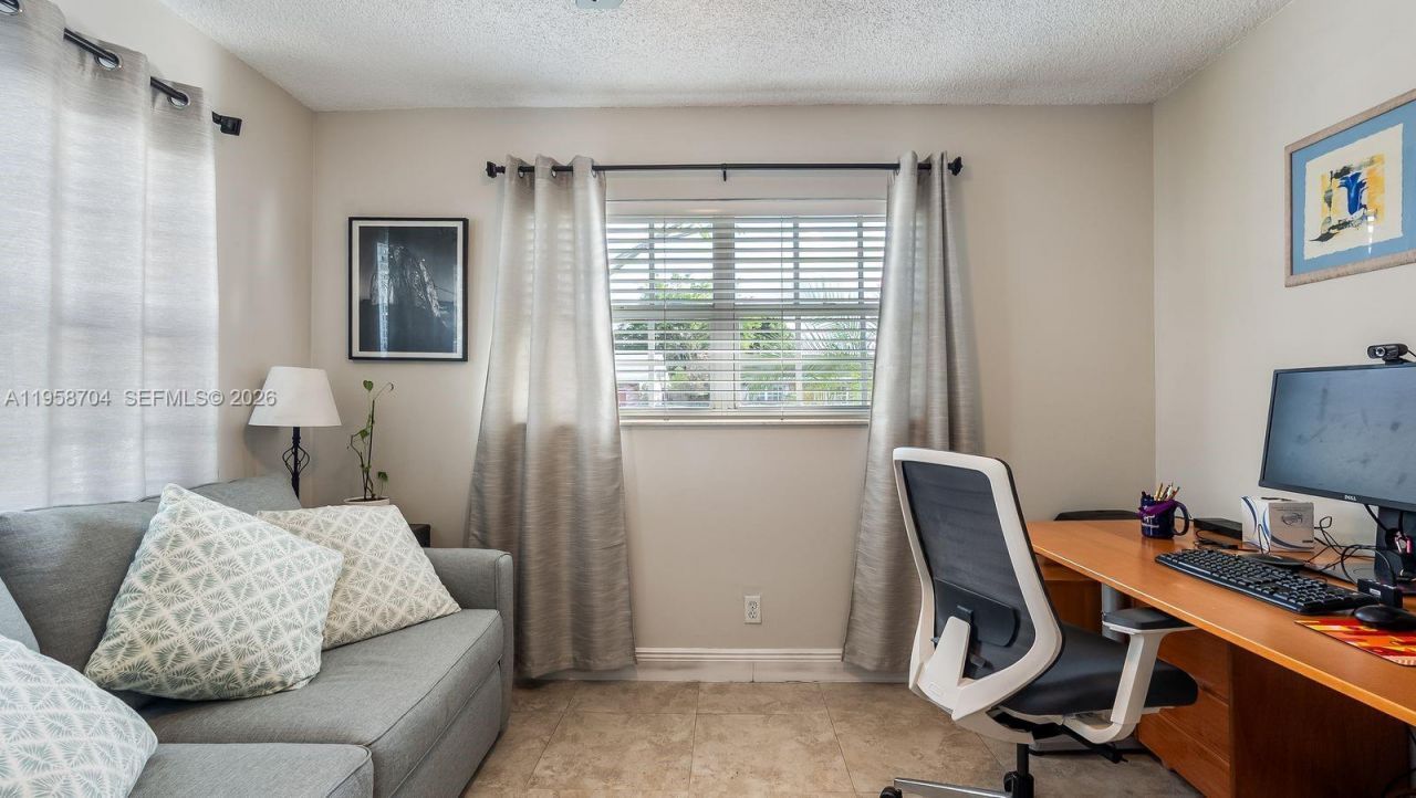 3371 NW 67th St, Fort Lauderdale, FL 33309 Photo