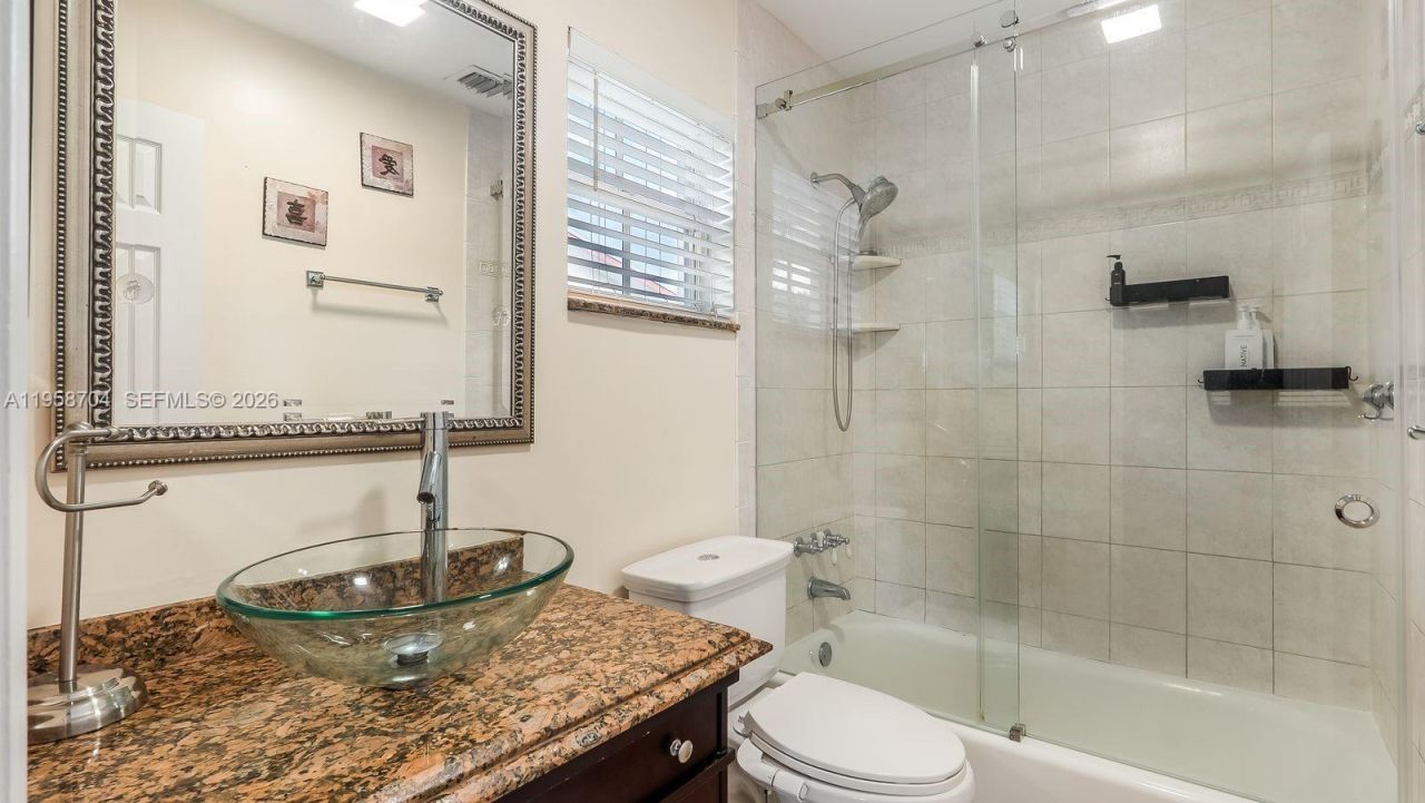 3371 NW 67th St, Fort Lauderdale, FL 33309 Photo