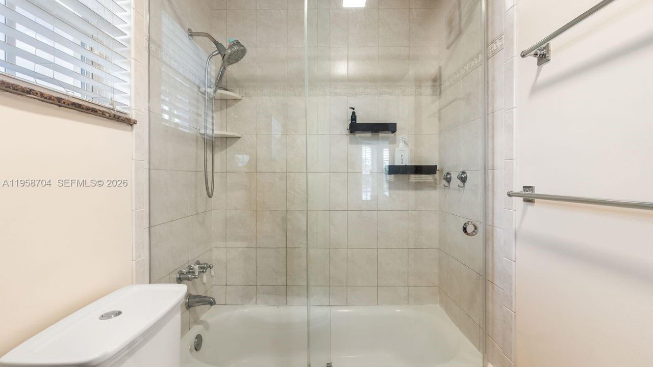 3371 NW 67th St, Fort Lauderdale, FL 33309 Photo