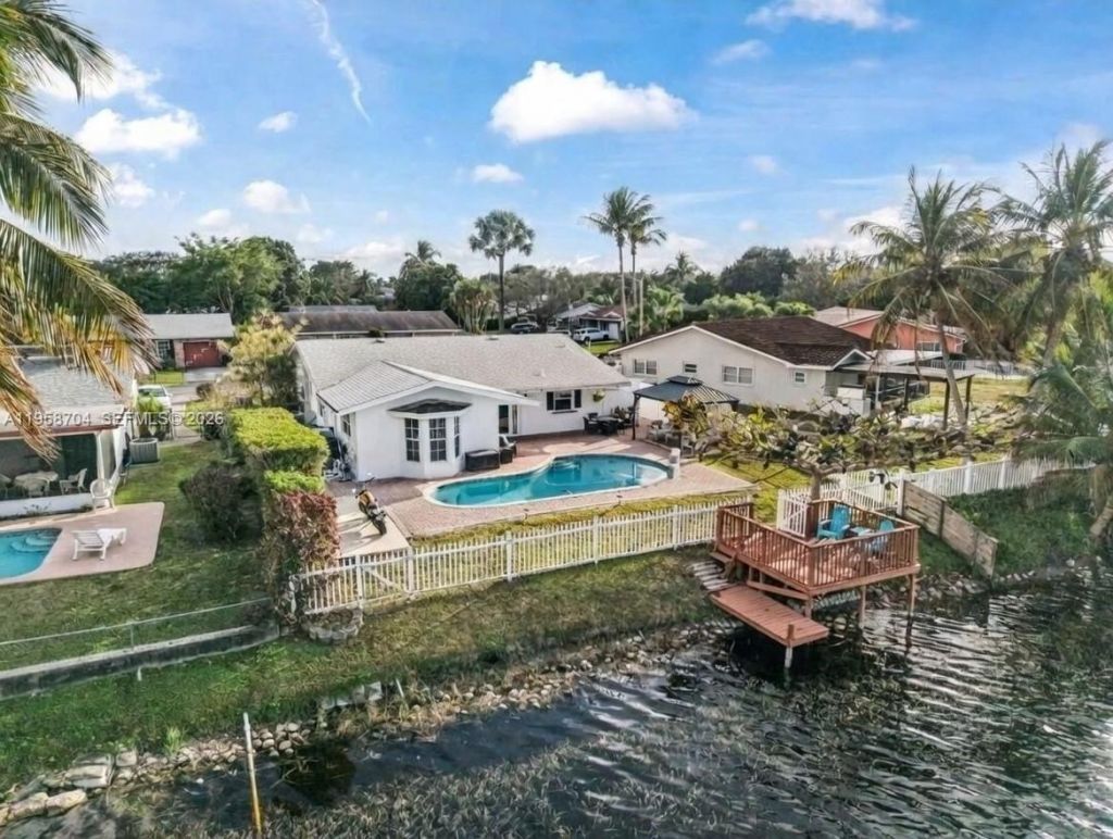 3371 NW 67th St, Fort Lauderdale, FL 33309 Photo