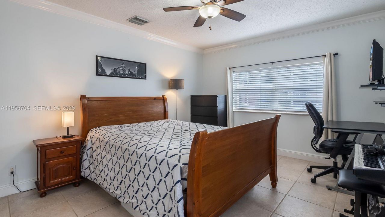 3371 NW 67th St, Fort Lauderdale, FL 33309 Photo