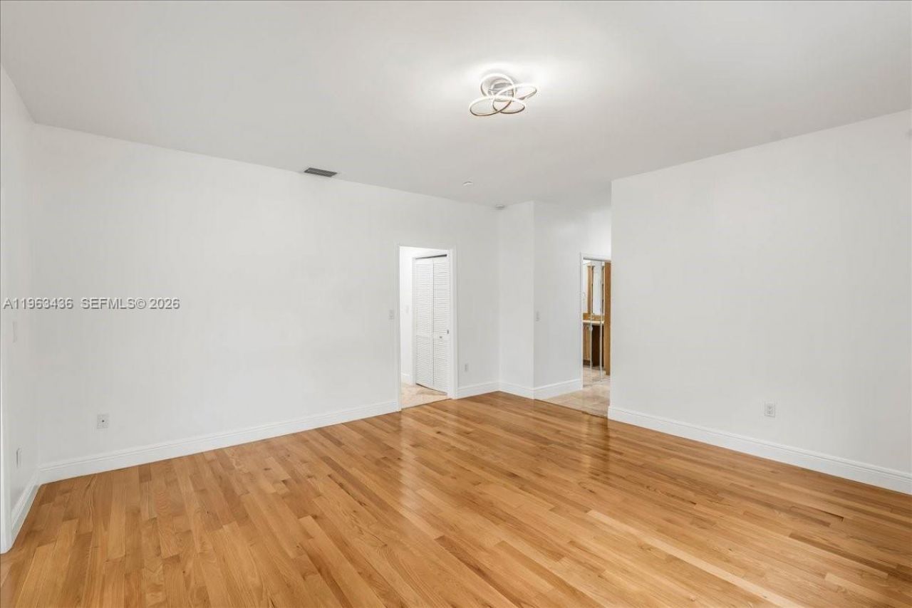 15507 NW 82nd Ct, Miami Lakes, FL 33016 Photo