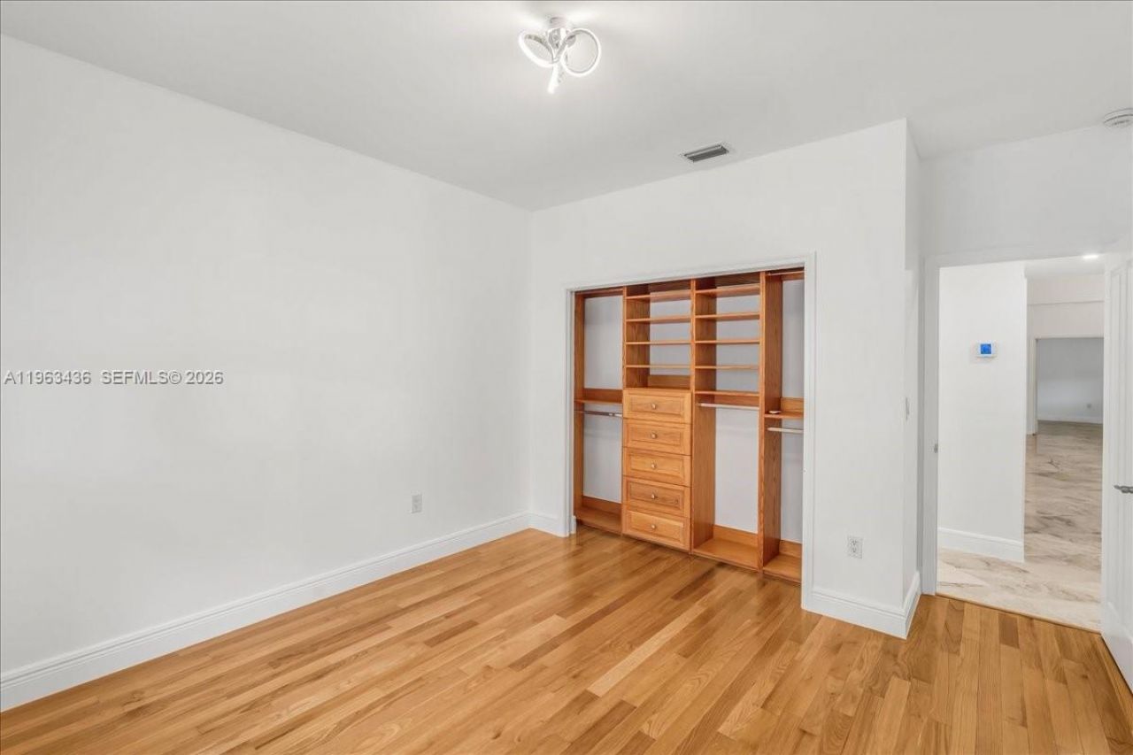 15507 NW 82nd Ct, Miami Lakes, FL 33016 Photo