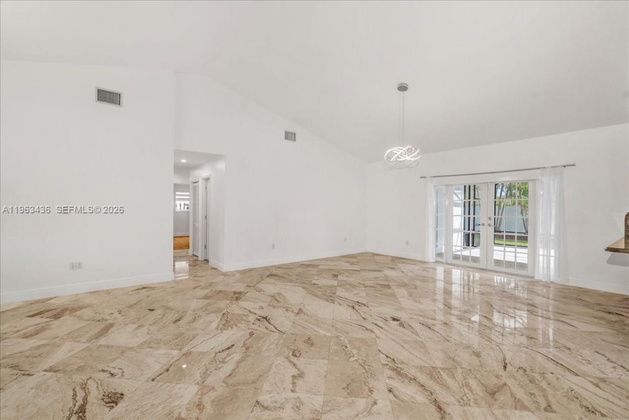 15507 NW 82nd Ct, Miami Lakes, FL 33016 Photo