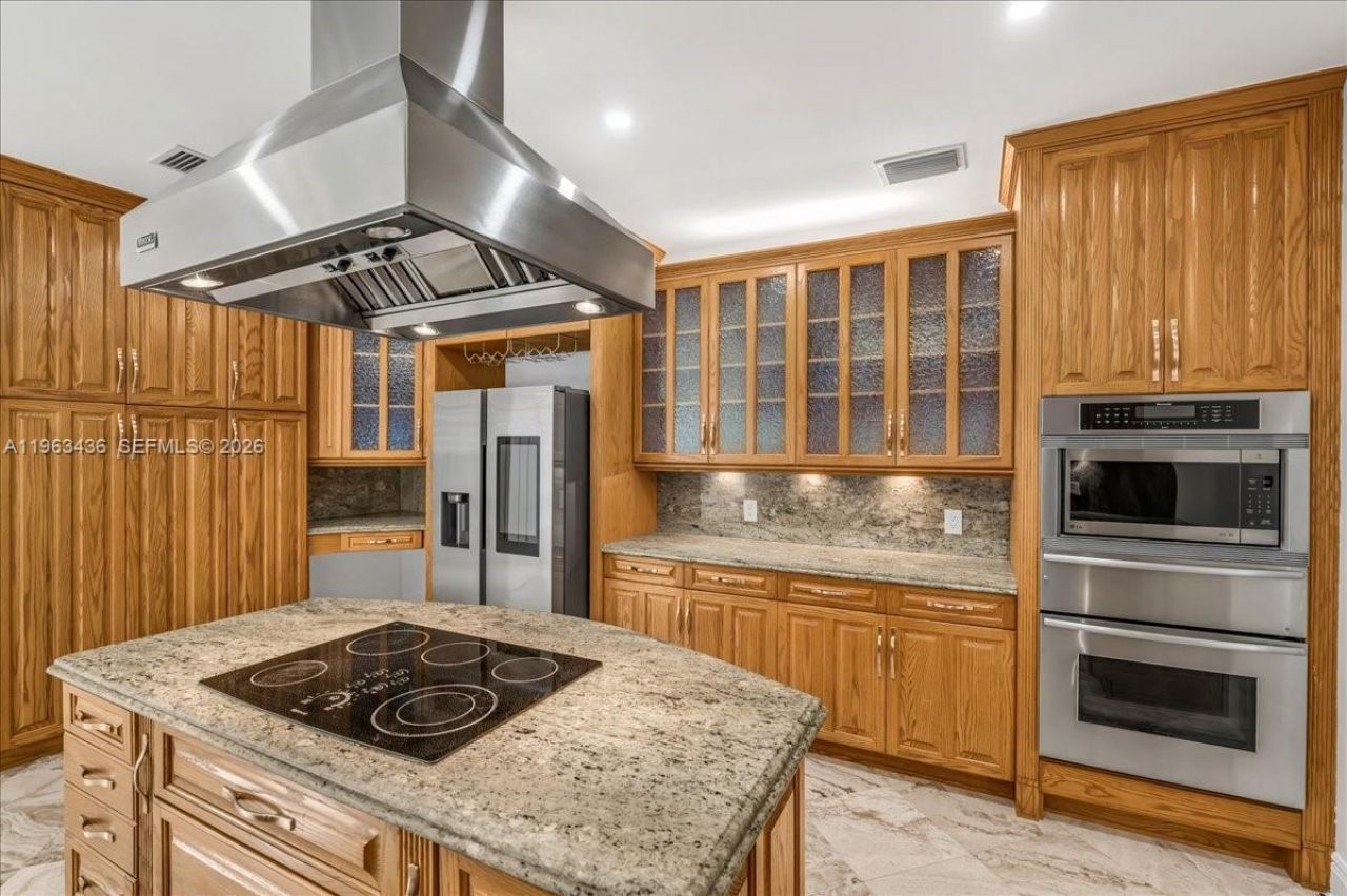 15507 NW 82nd Ct, Miami Lakes, FL 33016 Photo