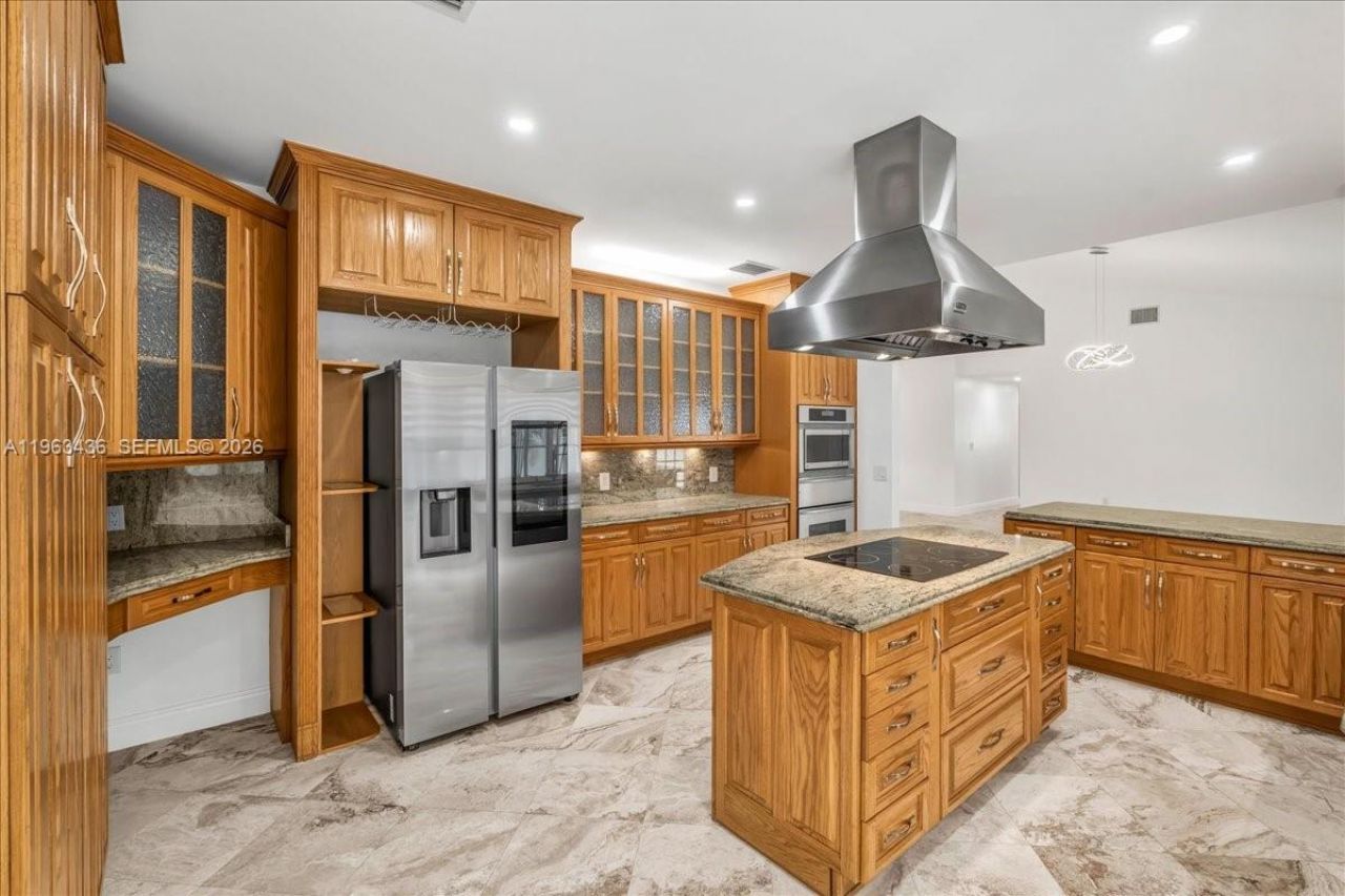 15507 NW 82nd Ct, Miami Lakes, FL 33016 Photo