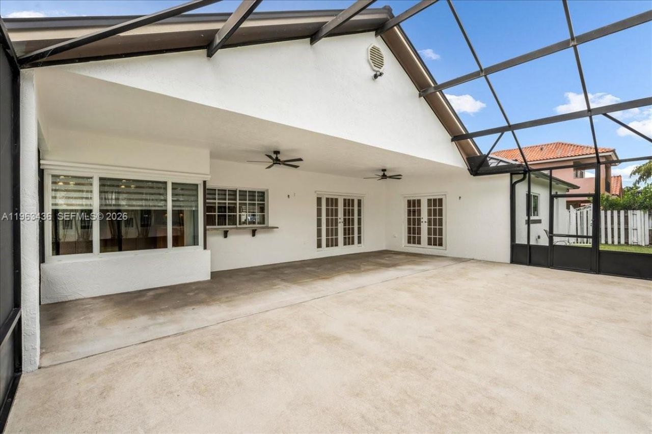 15507 NW 82nd Ct, Miami Lakes, FL 33016 Photo