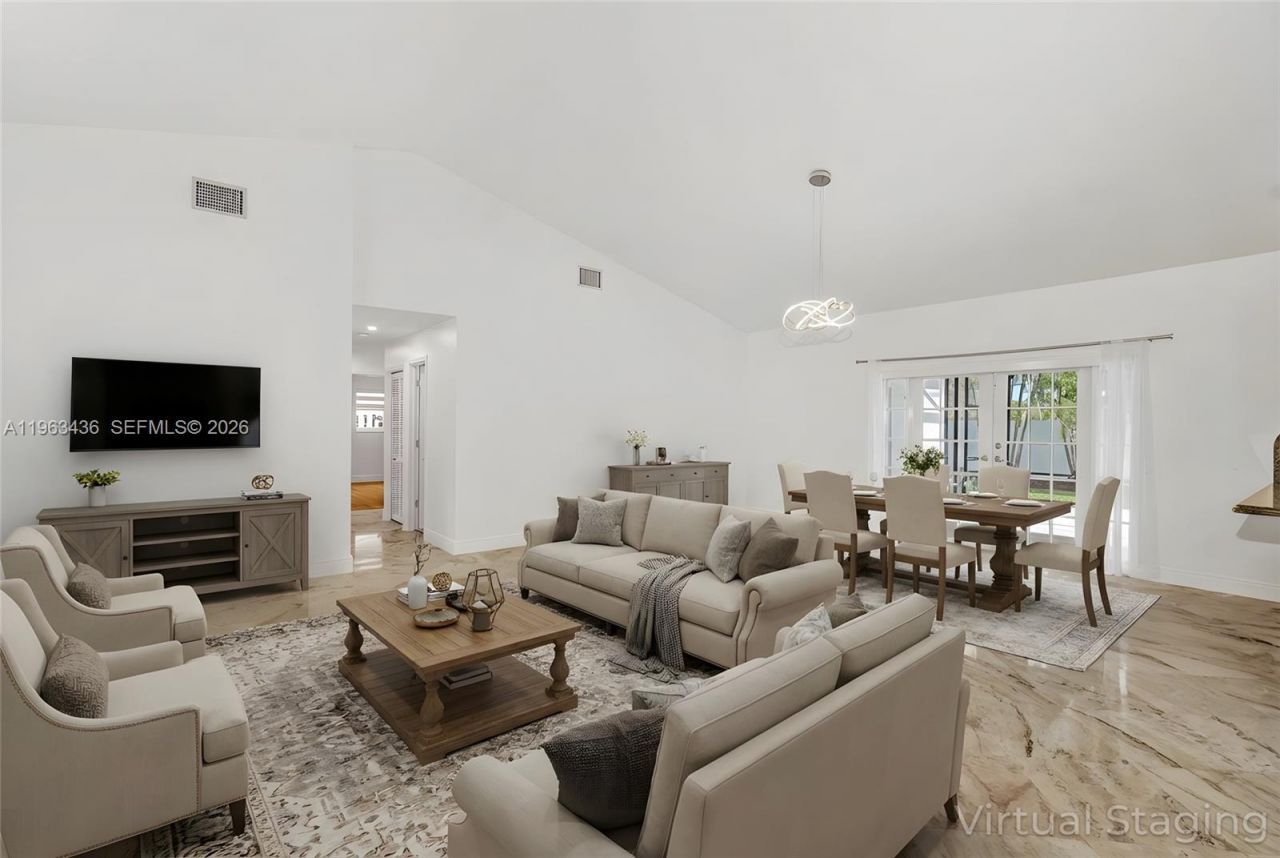 15507 NW 82nd Ct, Miami Lakes, FL 33016 Photo